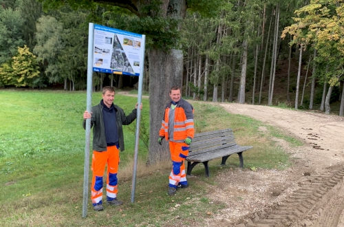 Hirschbach Kranzberg Info-Schild
